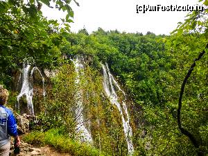 [P16] Parcul National Plitvice - cascada de 75m » foto by cristi_an3000
 - 
<span class="allrVoted glyphicon glyphicon-heart hidden" id="av551239"></span>
<a class="m-l-10 hidden" id="sv551239" onclick="voting_Foto_DelVot(,551239,17364)" role="button">șterge vot <span class="glyphicon glyphicon-remove"></span></a>
<a id="v9551239" class=" c-red"  onclick="voting_Foto_SetVot(551239)" role="button"><span class="glyphicon glyphicon-heart-empty"></span> <b>LIKE</b> = Votează poza</a> <img class="hidden"  id="f551239W9" src="/imagini/loader.gif" border="0" /><span class="AjErrMes hidden" id="e551239ErM"></span>