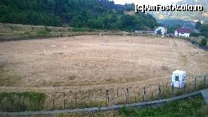 [P09] Stadionul ars de arsita. Dimineata dar si seara cativa turisti au facut jogging iar unii copii au incins o miuta.  » foto by damn
 - 
<span class="allrVoted glyphicon glyphicon-heart hidden" id="av657627"></span>
<a class="m-l-10 hidden" id="sv657627" onclick="voting_Foto_DelVot(,657627,17407)" role="button">șterge vot <span class="glyphicon glyphicon-remove"></span></a>
<a id="v9657627" class=" c-red"  onclick="voting_Foto_SetVot(657627)" role="button"><span class="glyphicon glyphicon-heart-empty"></span> <b>LIKE</b> = Votează poza</a> <img class="hidden"  id="f657627W9" src="/imagini/loader.gif" border="0" /><span class="AjErrMes hidden" id="e657627ErM"></span>
