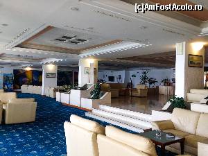 [P02] Remisens Family Hotel Excelsior - lobby » foto by cristi_an3000
 - 
<span class="allrVoted glyphicon glyphicon-heart hidden" id="av553502"></span>
<a class="m-l-10 hidden" id="sv553502" onclick="voting_Foto_DelVot(,553502,17424)" role="button">șterge vot <span class="glyphicon glyphicon-remove"></span></a>
<a id="v9553502" class=" c-red"  onclick="voting_Foto_SetVot(553502)" role="button"><span class="glyphicon glyphicon-heart-empty"></span> <b>LIKE</b> = Votează poza</a> <img class="hidden"  id="f553502W9" src="/imagini/loader.gif" border="0" /><span class="AjErrMes hidden" id="e553502ErM"></span>