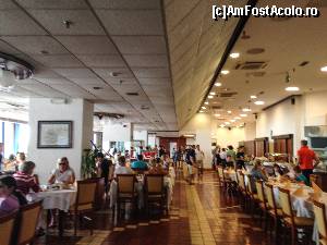 [P09] Remisens Family Hotel Excelsior - la micul dejun » foto by cristi_an3000
 - 
<span class="allrVoted glyphicon glyphicon-heart hidden" id="av553514"></span>
<a class="m-l-10 hidden" id="sv553514" onclick="voting_Foto_DelVot(,553514,17424)" role="button">șterge vot <span class="glyphicon glyphicon-remove"></span></a>
<a id="v9553514" class=" c-red"  onclick="voting_Foto_SetVot(553514)" role="button"><span class="glyphicon glyphicon-heart-empty"></span> <b>LIKE</b> = Votează poza</a> <img class="hidden"  id="f553514W9" src="/imagini/loader.gif" border="0" /><span class="AjErrMes hidden" id="e553514ErM"></span>