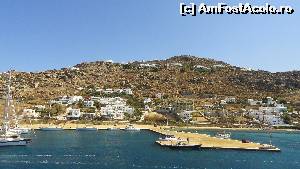 P30 [SEP-2014] Insula Mykonos (zona portului nou Tourlos) vazuta de pe Ekaterini P. 