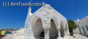 [P73] Paros, la pas prin Paroikia, biserica ridicată pe locul fostului templu al Atenei » foto by irinad
 - 
<span class="allrVoted glyphicon glyphicon-heart hidden" id="av1526163"></span>
<a class="m-l-10 hidden" id="sv1526163" onclick="voting_Foto_DelVot(,1526163,17461)" role="button">șterge vot <span class="glyphicon glyphicon-remove"></span></a>
<a id="v91526163" class=" c-red"  onclick="voting_Foto_SetVot(1526163)" role="button"><span class="glyphicon glyphicon-heart-empty"></span> <b>LIKE</b> = Votează poza</a> <img class="hidden"  id="f1526163W9" src="/imagini/loader.gif" border="0" /><span class="AjErrMes hidden" id="e1526163ErM"></span>