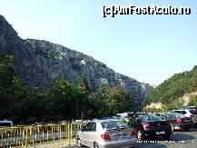 [P33] Locul de parcare si coborare spre manastirea Sf. Parascheva » foto by iulibv
 - 
<span class="allrVoted glyphicon glyphicon-heart hidden" id="av113642"></span>
<a class="m-l-10 hidden" id="sv113642" onclick="voting_Foto_DelVot(,113642,17499)" role="button">șterge vot <span class="glyphicon glyphicon-remove"></span></a>
<a id="v9113642" class=" c-red"  onclick="voting_Foto_SetVot(113642)" role="button"><span class="glyphicon glyphicon-heart-empty"></span> <b>LIKE</b> = Votează poza</a> <img class="hidden"  id="f113642W9" src="/imagini/loader.gif" border="0" /><span class="AjErrMes hidden" id="e113642ErM"></span>