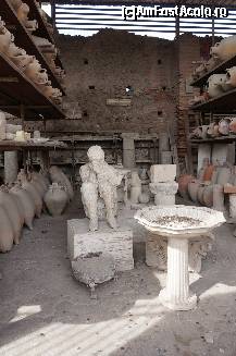 [P10] Depozit Pompei » foto by grigo*
 - 
<span class="allrVoted glyphicon glyphicon-heart hidden" id="av418801"></span>
<a class="m-l-10 hidden" id="sv418801" onclick="voting_Foto_DelVot(,418801,17505)" role="button">șterge vot <span class="glyphicon glyphicon-remove"></span></a>
<a id="v9418801" class=" c-red"  onclick="voting_Foto_SetVot(418801)" role="button"><span class="glyphicon glyphicon-heart-empty"></span> <b>LIKE</b> = Votează poza</a> <img class="hidden"  id="f418801W9" src="/imagini/loader.gif" border="0" /><span class="AjErrMes hidden" id="e418801ErM"></span>