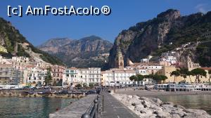 [P12] Amalfi, cu Domul Sfantul Andrei in fata, cea mai frumoasa biserica pe care am vazut-o pe coasta.  » foto by Aurici
 - 
<span class="allrVoted glyphicon glyphicon-heart hidden" id="av852890"></span>
<a class="m-l-10 hidden" id="sv852890" onclick="voting_Foto_DelVot(,852890,17505)" role="button">șterge vot <span class="glyphicon glyphicon-remove"></span></a>
<a id="v9852890" class=" c-red"  onclick="voting_Foto_SetVot(852890)" role="button"><span class="glyphicon glyphicon-heart-empty"></span> <b>LIKE</b> = Votează poza</a> <img class="hidden"  id="f852890W9" src="/imagini/loader.gif" border="0" /><span class="AjErrMes hidden" id="e852890ErM"></span>