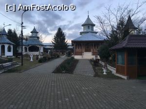 [P03] Mănăstirea Brazi Panciu » foto by Yersinia Pestis
 - 
<span class="allrVoted glyphicon glyphicon-heart hidden" id="av1412931"></span>
<a class="m-l-10 hidden" id="sv1412931" onclick="voting_Foto_DelVot(,1412931,17524)" role="button">șterge vot <span class="glyphicon glyphicon-remove"></span></a>
<a id="v91412931" class=" c-red"  onclick="voting_Foto_SetVot(1412931)" role="button"><span class="glyphicon glyphicon-heart-empty"></span> <b>LIKE</b> = Votează poza</a> <img class="hidden"  id="f1412931W9" src="/imagini/loader.gif" border="0" /><span class="AjErrMes hidden" id="e1412931ErM"></span>