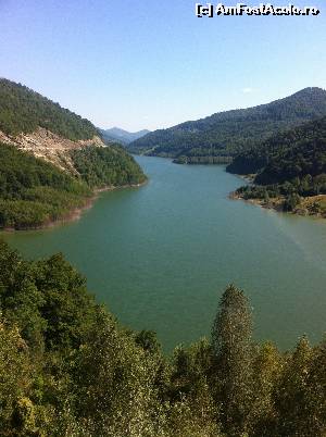 [P31] Lacul de la barajul de pe Siriu văzut la Stânca de la Teherău » foto by Yersinia Pestis
 - 
<span class="allrVoted glyphicon glyphicon-heart hidden" id="av555416"></span>
<a class="m-l-10 hidden" id="sv555416" onclick="voting_Foto_DelVot(,555416,17524)" role="button">șterge vot <span class="glyphicon glyphicon-remove"></span></a>
<a id="v9555416" class=" c-red"  onclick="voting_Foto_SetVot(555416)" role="button"><span class="glyphicon glyphicon-heart-empty"></span> <b>LIKE</b> = Votează poza</a> <img class="hidden"  id="f555416W9" src="/imagini/loader.gif" border="0" /><span class="AjErrMes hidden" id="e555416ErM"></span>