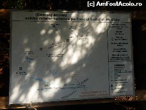 [P22] Harta traseelor turistice. Noi am venit de undeva, mult din nordul hărții, nici nu apare locul.  » foto by Yersinia Pestis
 - 
<span class="allrVoted glyphicon glyphicon-heart hidden" id="av660655"></span>
<a class="m-l-10 hidden" id="sv660655" onclick="voting_Foto_DelVot(,660655,17524)" role="button">șterge vot <span class="glyphicon glyphicon-remove"></span></a>
<a id="v9660655" class=" c-red"  onclick="voting_Foto_SetVot(660655)" role="button"><span class="glyphicon glyphicon-heart-empty"></span> <b>LIKE</b> = Votează poza</a> <img class="hidden"  id="f660655W9" src="/imagini/loader.gif" border="0" /><span class="AjErrMes hidden" id="e660655ErM"></span>