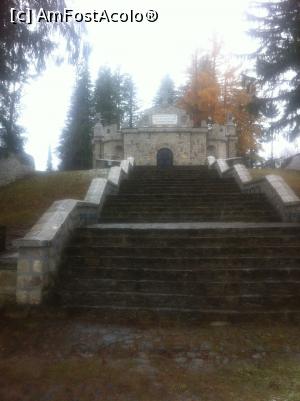 [P21] Mausoleul Soveja » foto by Yersinia Pestis <span class="label label-default labelC_thin small">NEVOTABILĂ</span>