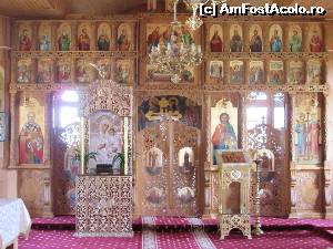 [P21] Interior biserica măn. Soveja » foto by Michi
 - 
<span class="allrVoted glyphicon glyphicon-heart hidden" id="av630351"></span>
<a class="m-l-10 hidden" id="sv630351" onclick="voting_Foto_DelVot(,630351,17524)" role="button">șterge vot <span class="glyphicon glyphicon-remove"></span></a>
<a id="v9630351" class=" c-red"  onclick="voting_Foto_SetVot(630351)" role="button"><span class="glyphicon glyphicon-heart-empty"></span> <b>LIKE</b> = Votează poza</a> <img class="hidden"  id="f630351W9" src="/imagini/loader.gif" border="0" /><span class="AjErrMes hidden" id="e630351ErM"></span>