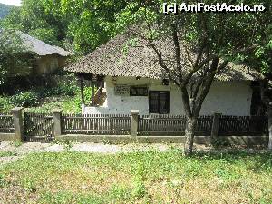 [P08] Casa lui moş Ion Roată » foto by Michi
 - 
<span class="allrVoted glyphicon glyphicon-heart hidden" id="av630335"></span>
<a class="m-l-10 hidden" id="sv630335" onclick="voting_Foto_DelVot(,630335,17524)" role="button">șterge vot <span class="glyphicon glyphicon-remove"></span></a>
<a id="v9630335" class=" c-red"  onclick="voting_Foto_SetVot(630335)" role="button"><span class="glyphicon glyphicon-heart-empty"></span> <b>LIKE</b> = Votează poza</a> <img class="hidden"  id="f630335W9" src="/imagini/loader.gif" border="0" /><span class="AjErrMes hidden" id="e630335ErM"></span>