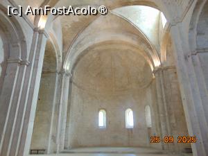 [P61] abatia Montmajour, biserica principala » foto by Yolanda
 - 
<span class="allrVoted glyphicon glyphicon-heart hidden" id="av1519125"></span>
<a class="m-l-10 hidden" id="sv1519125" onclick="voting_Foto_DelVot(,1519125,17531)" role="button">șterge vot <span class="glyphicon glyphicon-remove"></span></a>
<a id="v91519125" class=" c-red"  onclick="voting_Foto_SetVot(1519125)" role="button"><span class="glyphicon glyphicon-heart-empty"></span> <b>LIKE</b> = Votează poza</a> <img class="hidden"  id="f1519125W9" src="/imagini/loader.gif" border="0" /><span class="AjErrMes hidden" id="e1519125ErM"></span>