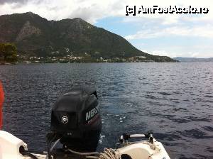 [P12] Nidri văzut de pe mare » foto by ebirsan
 - 
<span class="allrVoted glyphicon glyphicon-heart hidden" id="av473986"></span>
<a class="m-l-10 hidden" id="sv473986" onclick="voting_Foto_DelVot(,473986,17593)" role="button">șterge vot <span class="glyphicon glyphicon-remove"></span></a>
<a id="v9473986" class=" c-red"  onclick="voting_Foto_SetVot(473986)" role="button"><span class="glyphicon glyphicon-heart-empty"></span> <b>LIKE</b> = Votează poza</a> <img class="hidden"  id="f473986W9" src="/imagini/loader.gif" border="0" /><span class="AjErrMes hidden" id="e473986ErM"></span>