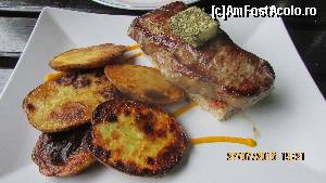 [P68] Rumpsteak cu unt aromatizat şi cartofi copţi » foto by crismis
 - 
<span class="allrVoted glyphicon glyphicon-heart hidden" id="av667593"></span>
<a class="m-l-10 hidden" id="sv667593" onclick="voting_Foto_DelVot(,667593,17597)" role="button">șterge vot <span class="glyphicon glyphicon-remove"></span></a>
<a id="v9667593" class=" c-red"  onclick="voting_Foto_SetVot(667593)" role="button"><span class="glyphicon glyphicon-heart-empty"></span> <b>LIKE</b> = Votează poza</a> <img class="hidden"  id="f667593W9" src="/imagini/loader.gif" border="0" /><span class="AjErrMes hidden" id="e667593ErM"></span>