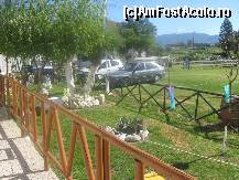 [P16] 'La pas prin Kalamaki' / Parcarea din fata aparthotelului Merlis Studios » foto by dorgo
 - 
<span class="allrVoted glyphicon glyphicon-heart hidden" id="av362109"></span>
<a class="m-l-10 hidden" id="sv362109" onclick="voting_Foto_DelVot(,362109,17605)" role="button">șterge vot <span class="glyphicon glyphicon-remove"></span></a>
<a id="v9362109" class=" c-red"  onclick="voting_Foto_SetVot(362109)" role="button"><span class="glyphicon glyphicon-heart-empty"></span> <b>LIKE</b> = Votează poza</a> <img class="hidden"  id="f362109W9" src="/imagini/loader.gif" border="0" /><span class="AjErrMes hidden" id="e362109ErM"></span>