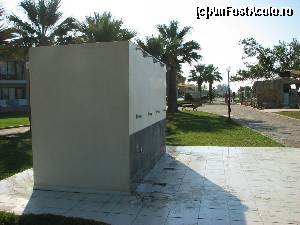 [P01] zona de spalat picioarele de nisip si dusurile, mai exista inca una langa piscina mare » foto by danyo
 - 
<span class="allrVoted glyphicon glyphicon-heart hidden" id="av565643"></span>
<a class="m-l-10 hidden" id="sv565643" onclick="voting_Foto_DelVot(,565643,17626)" role="button">șterge vot <span class="glyphicon glyphicon-remove"></span></a>
<a id="v9565643" class=" c-red"  onclick="voting_Foto_SetVot(565643)" role="button"><span class="glyphicon glyphicon-heart-empty"></span> <b>LIKE</b> = Votează poza</a> <img class="hidden"  id="f565643W9" src="/imagini/loader.gif" border="0" /><span class="AjErrMes hidden" id="e565643ErM"></span>
