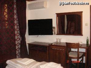 [P21] Alta zona din living » foto by crismis
 - 
<span class="allrVoted glyphicon glyphicon-heart hidden" id="av574156"></span>
<a class="m-l-10 hidden" id="sv574156" onclick="voting_Foto_DelVot(,574156,17717)" role="button">șterge vot <span class="glyphicon glyphicon-remove"></span></a>
<a id="v9574156" class=" c-red"  onclick="voting_Foto_SetVot(574156)" role="button"><span class="glyphicon glyphicon-heart-empty"></span> <b>LIKE</b> = Votează poza</a> <img class="hidden"  id="f574156W9" src="/imagini/loader.gif" border="0" /><span class="AjErrMes hidden" id="e574156ErM"></span>
