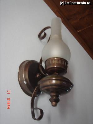 [P32] Corpuri de iluminat rustice » foto by crismis
 - 
<span class="allrVoted glyphicon glyphicon-heart hidden" id="av574167"></span>
<a class="m-l-10 hidden" id="sv574167" onclick="voting_Foto_DelVot(,574167,17717)" role="button">șterge vot <span class="glyphicon glyphicon-remove"></span></a>
<a id="v9574167" class=" c-red"  onclick="voting_Foto_SetVot(574167)" role="button"><span class="glyphicon glyphicon-heart-empty"></span> <b>LIKE</b> = Votează poza</a> <img class="hidden"  id="f574167W9" src="/imagini/loader.gif" border="0" /><span class="AjErrMes hidden" id="e574167ErM"></span>