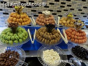 [P40] Macarons și drajeuri cu alune și fructe confiate » foto by Alina53
 - 
<span class="allrVoted glyphicon glyphicon-heart hidden" id="av926092"></span>
<a class="m-l-10 hidden" id="sv926092" onclick="voting_Foto_DelVot(,926092,17723)" role="button">șterge vot <span class="glyphicon glyphicon-remove"></span></a>
<a id="v9926092" class=" c-red"  onclick="voting_Foto_SetVot(926092)" role="button"><span class="glyphicon glyphicon-heart-empty"></span> <b>LIKE</b> = Votează poza</a> <img class="hidden"  id="f926092W9" src="/imagini/loader.gif" border="0" /><span class="AjErrMes hidden" id="e926092ErM"></span>