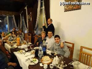 [P17] Întâlnirea AFA 2015 - Hotel Belvedere Predeal. Safta Radu cu familia, CornelM si in plan departat Sejurica cu familia ei » foto by vega06
 - 
<span class="allrVoted glyphicon glyphicon-heart hidden" id="av606340"></span>
<a class="m-l-10 hidden" id="sv606340" onclick="voting_Foto_DelVot(,606340,17815)" role="button">șterge vot <span class="glyphicon glyphicon-remove"></span></a>
<a id="v9606340" class=" c-red"  onclick="voting_Foto_SetVot(606340)" role="button"><span class="glyphicon glyphicon-heart-empty"></span> <b>LIKE</b> = Votează poza</a> <img class="hidden"  id="f606340W9" src="/imagini/loader.gif" border="0" /><span class="AjErrMes hidden" id="e606340ErM"></span>