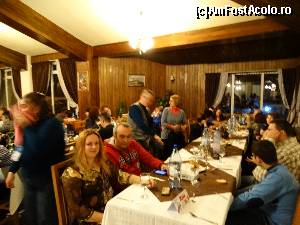 [P02] Întâlnirea AFA 2015 - Hotel Belvedere Predeal. Aici o avem pe Buterfly cu sotul ei.  » foto by vega06
 - 
<span class="allrVoted glyphicon glyphicon-heart hidden" id="av606325"></span>
<a class="m-l-10 hidden" id="sv606325" onclick="voting_Foto_DelVot(,606325,17815)" role="button">șterge vot <span class="glyphicon glyphicon-remove"></span></a>
<a id="v9606325" class=" c-red"  onclick="voting_Foto_SetVot(606325)" role="button"><span class="glyphicon glyphicon-heart-empty"></span> <b>LIKE</b> = Votează poza</a> <img class="hidden"  id="f606325W9" src="/imagini/loader.gif" border="0" /><span class="AjErrMes hidden" id="e606325ErM"></span>