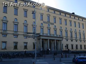 [P54] Uppsala, Carolina Rediviva, Portic monumental cu trei arcade la parter și un Balcon lung susținut de coloane la primul etaj » foto by mprofeanu
 - 
<span class="allrVoted glyphicon glyphicon-heart hidden" id="av1513430"></span>
<a class="m-l-10 hidden" id="sv1513430" onclick="voting_Foto_DelVot(,1513430,17905)" role="button">șterge vot <span class="glyphicon glyphicon-remove"></span></a>
<a id="v91513430" class=" c-red"  onclick="voting_Foto_SetVot(1513430)" role="button"><span class="glyphicon glyphicon-heart-empty"></span> <b>LIKE</b> = Votează poza</a> <img class="hidden"  id="f1513430W9" src="/imagini/loader.gif" border="0" /><span class="AjErrMes hidden" id="e1513430ErM"></span>