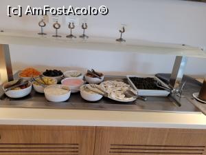 [P09] Salate, icre, tzatziki » foto by handy24us
 - 
<span class="allrVoted glyphicon glyphicon-heart hidden" id="av1311728"></span>
<a class="m-l-10 hidden" id="sv1311728" onclick="voting_Foto_DelVot(,1311728,17934)" role="button">șterge vot <span class="glyphicon glyphicon-remove"></span></a>
<a id="v91311728" class=" c-red"  onclick="voting_Foto_SetVot(1311728)" role="button"><span class="glyphicon glyphicon-heart-empty"></span> <b>LIKE</b> = Votează poza</a> <img class="hidden"  id="f1311728W9" src="/imagini/loader.gif" border="0" /><span class="AjErrMes hidden" id="e1311728ErM"></span>