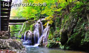 [P04] Cascada Bigăr, toamna » foto by Dragoș_MD
 - 
<span class="allrVoted glyphicon glyphicon-heart hidden" id="av1197520"></span>
<a class="m-l-10 hidden" id="sv1197520" onclick="voting_Foto_DelVot(,1197520,17936)" role="button">șterge vot <span class="glyphicon glyphicon-remove"></span></a>
<a id="v91197520" class=" c-red"  onclick="voting_Foto_SetVot(1197520)" role="button"><span class="glyphicon glyphicon-heart-empty"></span> <b>LIKE</b> = Votează poza</a> <img class="hidden"  id="f1197520W9" src="/imagini/loader.gif" border="0" /><span class="AjErrMes hidden" id="e1197520ErM"></span>
