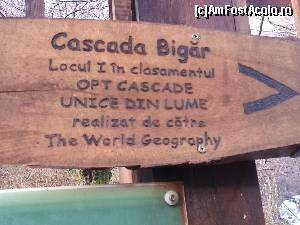 [P14] Un panou din lemn pirogravat care atesta locul de premianta nr. 1 al Cascadei Bigar » foto by Dan&Ema
 - 
<span class="allrVoted glyphicon glyphicon-heart hidden" id="av588916"></span>
<a class="m-l-10 hidden" id="sv588916" onclick="voting_Foto_DelVot(,588916,17936)" role="button">șterge vot <span class="glyphicon glyphicon-remove"></span></a>
<a id="v9588916" class=" c-red"  onclick="voting_Foto_SetVot(588916)" role="button"><span class="glyphicon glyphicon-heart-empty"></span> <b>LIKE</b> = Votează poza</a> <img class="hidden"  id="f588916W9" src="/imagini/loader.gif" border="0" /><span class="AjErrMes hidden" id="e588916ErM"></span>