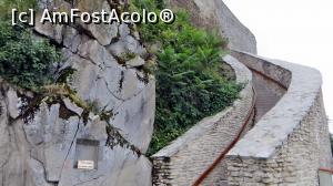 [P11] Scara semicirculară care leagă incintele 2 şi 3, de data asta văzută de jos în sus, dinspre incinta 3 spre incinta 2 » foto by Lucien
 - 
<span class="allrVoted glyphicon glyphicon-heart hidden" id="av833530"></span>
<a class="m-l-10 hidden" id="sv833530" onclick="voting_Foto_DelVot(,833530,17970)" role="button">șterge vot <span class="glyphicon glyphicon-remove"></span></a>
<a id="v9833530" class=" c-red"  onclick="voting_Foto_SetVot(833530)" role="button"><span class="glyphicon glyphicon-heart-empty"></span> <b>LIKE</b> = Votează poza</a> <img class="hidden"  id="f833530W9" src="/imagini/loader.gif" border="0" /><span class="AjErrMes hidden" id="e833530ErM"></span>