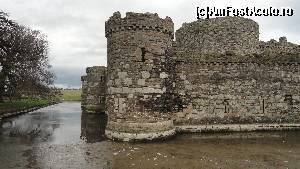 [P63] Beaumaris Castle » foto by zuftim
 - 
<span class="allrVoted glyphicon glyphicon-heart hidden" id="av591357"></span>
<a class="m-l-10 hidden" id="sv591357" onclick="voting_Foto_DelVot(,591357,17998)" role="button">șterge vot <span class="glyphicon glyphicon-remove"></span></a>
<a id="v9591357" class=" c-red"  onclick="voting_Foto_SetVot(591357)" role="button"><span class="glyphicon glyphicon-heart-empty"></span> <b>LIKE</b> = Votează poza</a> <img class="hidden"  id="f591357W9" src="/imagini/loader.gif" border="0" /><span class="AjErrMes hidden" id="e591357ErM"></span>