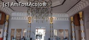 [P27] Candelabrul imens din Lobby Hall. » foto by ovidiuyepi
 - 
<span class="allrVoted glyphicon glyphicon-heart hidden" id="av1358162"></span>
<a class="m-l-10 hidden" id="sv1358162" onclick="voting_Foto_DelVot(,1358162,18013)" role="button">șterge vot <span class="glyphicon glyphicon-remove"></span></a>
<a id="v91358162" class=" c-red"  onclick="voting_Foto_SetVot(1358162)" role="button"><span class="glyphicon glyphicon-heart-empty"></span> <b>LIKE</b> = Votează poza</a> <img class="hidden"  id="f1358162W9" src="/imagini/loader.gif" border="0" /><span class="AjErrMes hidden" id="e1358162ErM"></span>