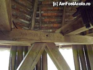[P18] Mânăstirea cisterciană Cârța - detaliu interior clopotniță - bârna de stejar de care atârnă cele trei clopote » foto by Dragoș_MD
 - 
<span class="allrVoted glyphicon glyphicon-heart hidden" id="av498183"></span>
<a class="m-l-10 hidden" id="sv498183" onclick="voting_Foto_DelVot(,498183,18101)" role="button">șterge vot <span class="glyphicon glyphicon-remove"></span></a>
<a id="v9498183" class=" c-red"  onclick="voting_Foto_SetVot(498183)" role="button"><span class="glyphicon glyphicon-heart-empty"></span> <b>LIKE</b> = Votează poza</a> <img class="hidden"  id="f498183W9" src="/imagini/loader.gif" border="0" /><span class="AjErrMes hidden" id="e498183ErM"></span>