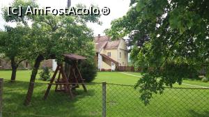 [P10] Abația Cisterciană Cârța - curtea casei parohiale » foto by costy69*
 - 
<span class="allrVoted glyphicon glyphicon-heart hidden" id="av756202"></span>
<a class="m-l-10 hidden" id="sv756202" onclick="voting_Foto_DelVot(,756202,18101)" role="button">șterge vot <span class="glyphicon glyphicon-remove"></span></a>
<a id="v9756202" class=" c-red"  onclick="voting_Foto_SetVot(756202)" role="button"><span class="glyphicon glyphicon-heart-empty"></span> <b>LIKE</b> = Votează poza</a> <img class="hidden"  id="f756202W9" src="/imagini/loader.gif" border="0" /><span class="AjErrMes hidden" id="e756202ErM"></span>