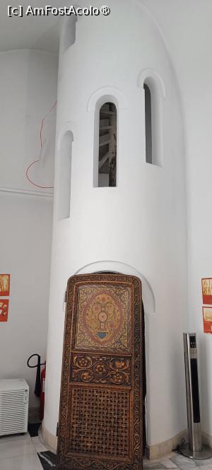 [P21] Sala Martha Bibescu - scară în spirală și model de ușă. » foto by tata123 🔱
 - 
<span class="allrVoted glyphicon glyphicon-heart hidden" id="av1507023"></span>
<a class="m-l-10 hidden" id="sv1507023" onclick="voting_Foto_DelVot(,1507023,18120)" role="button">șterge vot <span class="glyphicon glyphicon-remove"></span></a>
<a id="v91507023" class=" c-red"  onclick="voting_Foto_SetVot(1507023)" role="button"><span class="glyphicon glyphicon-heart-empty"></span> <b>LIKE</b> = Votează poza</a> <img class="hidden"  id="f1507023W9" src="/imagini/loader.gif" border="0" /><span class="AjErrMes hidden" id="e1507023ErM"></span>