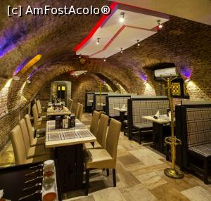 [P01] Interiorul acestui drăguț restaurant » foto by Gratian*
 - 
<span class="allrVoted glyphicon glyphicon-heart hidden" id="av756405"></span>
<a class="m-l-10 hidden" id="sv756405" onclick="voting_Foto_DelVot(,756405,18192)" role="button">șterge vot <span class="glyphicon glyphicon-remove"></span></a>
<a id="v9756405" class=" c-red"  onclick="voting_Foto_SetVot(756405)" role="button"><span class="glyphicon glyphicon-heart-empty"></span> <b>LIKE</b> = Votează poza</a> <img class="hidden"  id="f756405W9" src="/imagini/loader.gif" border="0" /><span class="AjErrMes hidden" id="e756405ErM"></span>