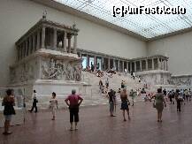 [P04] Altarul de la Pergamon - vedere panoramică » foto by mariana.olaru
 - 
<span class="allrVoted glyphicon glyphicon-heart hidden" id="av133198"></span>
<a class="m-l-10 hidden" id="sv133198" onclick="voting_Foto_DelVot(,133198,18249)" role="button">șterge vot <span class="glyphicon glyphicon-remove"></span></a>
<a id="v9133198" class=" c-red"  onclick="voting_Foto_SetVot(133198)" role="button"><span class="glyphicon glyphicon-heart-empty"></span> <b>LIKE</b> = Votează poza</a> <img class="hidden"  id="f133198W9" src="/imagini/loader.gif" border="0" /><span class="AjErrMes hidden" id="e133198ErM"></span>