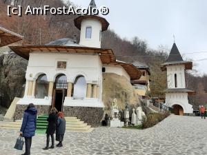 [P19] Mănăstirea Namăești - În plan secund se observă turnul clopotniță » foto by Daisy Petal
 - 
<span class="allrVoted glyphicon glyphicon-heart hidden" id="av1209917"></span>
<a class="m-l-10 hidden" id="sv1209917" onclick="voting_Foto_DelVot(,1209917,18265)" role="button">șterge vot <span class="glyphicon glyphicon-remove"></span></a>
<a id="v91209917" class=" c-red"  onclick="voting_Foto_SetVot(1209917)" role="button"><span class="glyphicon glyphicon-heart-empty"></span> <b>LIKE</b> = Votează poza</a> <img class="hidden"  id="f1209917W9" src="/imagini/loader.gif" border="0" /><span class="AjErrMes hidden" id="e1209917ErM"></span>