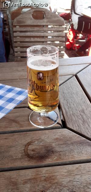 [P18] Die Berliner Republik - bere Bitburger » foto by Carmen Ion
 - 
<span class="allrVoted glyphicon glyphicon-heart hidden" id="av1283298"></span>
<a class="m-l-10 hidden" id="sv1283298" onclick="voting_Foto_DelVot(,1283298,18297)" role="button">șterge vot <span class="glyphicon glyphicon-remove"></span></a>
<a id="v91283298" class=" c-red"  onclick="voting_Foto_SetVot(1283298)" role="button"><span class="glyphicon glyphicon-heart-empty"></span> <b>LIKE</b> = Votează poza</a> <img class="hidden"  id="f1283298W9" src="/imagini/loader.gif" border="0" /><span class="AjErrMes hidden" id="e1283298ErM"></span>