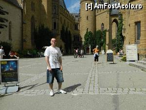 [P13] In curtea interioara a castelului. In stanga se afla capela catolica » foto by ciprian.dima
 - 
<span class="allrVoted glyphicon glyphicon-heart hidden" id="av360139"></span>
<a class="m-l-10 hidden" id="sv360139" onclick="voting_Foto_DelVot(,360139,18333)" role="button">șterge vot <span class="glyphicon glyphicon-remove"></span></a>
<a id="v9360139" class=" c-red"  onclick="voting_Foto_SetVot(360139)" role="button"><span class="glyphicon glyphicon-heart-empty"></span> <b>LIKE</b> = Votează poza</a> <img class="hidden"  id="f360139W9" src="/imagini/loader.gif" border="0" /><span class="AjErrMes hidden" id="e360139ErM"></span>