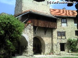 [P01] Intrarea în cetatea Câlnic, vazută din interior » foto by FlorinAndrei
 - 
<span class="allrVoted glyphicon glyphicon-heart hidden" id="av613467"></span>
<a class="m-l-10 hidden" id="sv613467" onclick="voting_Foto_DelVot(,613467,18351)" role="button">șterge vot <span class="glyphicon glyphicon-remove"></span></a>
<a id="v9613467" class=" c-red"  onclick="voting_Foto_SetVot(613467)" role="button"><span class="glyphicon glyphicon-heart-empty"></span> <b>LIKE</b> = Votează poza</a> <img class="hidden"  id="f613467W9" src="/imagini/loader.gif" border="0" /><span class="AjErrMes hidden" id="e613467ErM"></span>