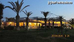 [P17] Restaurantul 'Olive Tree' » foto by crismis
 - 
<span class="allrVoted glyphicon glyphicon-heart hidden" id="av613752"></span>
<a class="m-l-10 hidden" id="sv613752" onclick="voting_Foto_DelVot(,613752,18353)" role="button">șterge vot <span class="glyphicon glyphicon-remove"></span></a>
<a id="v9613752" class=" c-red"  onclick="voting_Foto_SetVot(613752)" role="button"><span class="glyphicon glyphicon-heart-empty"></span> <b>LIKE</b> = Votează poza</a> <img class="hidden"  id="f613752W9" src="/imagini/loader.gif" border="0" /><span class="AjErrMes hidden" id="e613752ErM"></span>