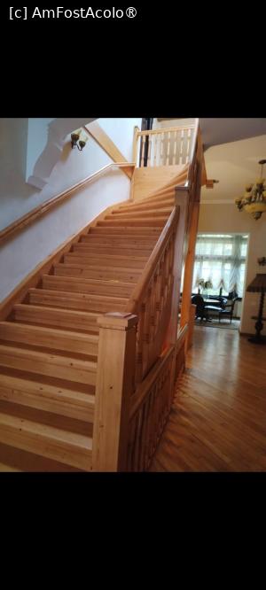 [P08] Scarile de la etajul 1 spre mansarda » foto by Teodor17
 - 
<span class="allrVoted glyphicon glyphicon-heart hidden" id="av1503717"></span>
<a class="m-l-10 hidden" id="sv1503717" onclick="voting_Foto_DelVot(,1503717,18365)" role="button">șterge vot <span class="glyphicon glyphicon-remove"></span></a>
<a id="v91503717" class=" c-red"  onclick="voting_Foto_SetVot(1503717)" role="button"><span class="glyphicon glyphicon-heart-empty"></span> <b>LIKE</b> = Votează poza</a> <img class="hidden"  id="f1503717W9" src="/imagini/loader.gif" border="0" /><span class="AjErrMes hidden" id="e1503717ErM"></span>