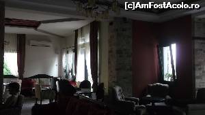 [P23] Lobby Evzin Hotel, Kato Loutraki » foto by johnnyredlabel †
 - 
<span class="allrVoted glyphicon glyphicon-heart hidden" id="av615296"></span>
<a class="m-l-10 hidden" id="sv615296" onclick="voting_Foto_DelVot(,615296,18375)" role="button">șterge vot <span class="glyphicon glyphicon-remove"></span></a>
<a id="v9615296" class=" c-red"  onclick="voting_Foto_SetVot(615296)" role="button"><span class="glyphicon glyphicon-heart-empty"></span> <b>LIKE</b> = Votează poza</a> <img class="hidden"  id="f615296W9" src="/imagini/loader.gif" border="0" /><span class="AjErrMes hidden" id="e615296ErM"></span>