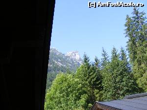 [P09] Vedere de la balcon cu muntii care inconjoara localitatea.  » foto by liviu49
 - 
<span class="allrVoted glyphicon glyphicon-heart hidden" id="av616956"></span>
<a class="m-l-10 hidden" id="sv616956" onclick="voting_Foto_DelVot(,616956,18397)" role="button">șterge vot <span class="glyphicon glyphicon-remove"></span></a>
<a id="v9616956" class=" c-red"  onclick="voting_Foto_SetVot(616956)" role="button"><span class="glyphicon glyphicon-heart-empty"></span> <b>LIKE</b> = Votează poza</a> <img class="hidden"  id="f616956W9" src="/imagini/loader.gif" border="0" /><span class="AjErrMes hidden" id="e616956ErM"></span>