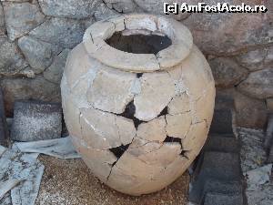 [P34] Desi pare mic, in realitate sunt destul de mari, avand capacitate de zeci, poate sute de litri » foto by irinad
 - 
<span class="allrVoted glyphicon glyphicon-heart hidden" id="av591980"></span>
<a class="m-l-10 hidden" id="sv591980" onclick="voting_Foto_DelVot(,591980,18403)" role="button">șterge vot <span class="glyphicon glyphicon-remove"></span></a>
<a id="v9591980" class=" c-red"  onclick="voting_Foto_SetVot(591980)" role="button"><span class="glyphicon glyphicon-heart-empty"></span> <b>LIKE</b> = Votează poza</a> <img class="hidden"  id="f591980W9" src="/imagini/loader.gif" border="0" /><span class="AjErrMes hidden" id="e591980ErM"></span>