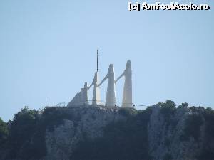 [P01] Monumentul de la Zalongo surprins cu zoom-ul de la Kassope » foto by irinad
 - 
<span class="allrVoted glyphicon glyphicon-heart hidden" id="av592893"></span>
<a class="m-l-10 hidden" id="sv592893" onclick="voting_Foto_DelVot(,592893,18403)" role="button">șterge vot <span class="glyphicon glyphicon-remove"></span></a>
<a id="v9592893" class=" c-red"  onclick="voting_Foto_SetVot(592893)" role="button"><span class="glyphicon glyphicon-heart-empty"></span> <b>LIKE</b> = Votează poza</a> <img class="hidden"  id="f592893W9" src="/imagini/loader.gif" border="0" /><span class="AjErrMes hidden" id="e592893ErM"></span>