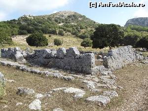 [P04] Sus de tot, monumentul de la Zalongo vazut de la agora kassopiana » foto by irinad
 - 
<span class="allrVoted glyphicon glyphicon-heart hidden" id="av592896"></span>
<a class="m-l-10 hidden" id="sv592896" onclick="voting_Foto_DelVot(,592896,18403)" role="button">șterge vot <span class="glyphicon glyphicon-remove"></span></a>
<a id="v9592896" class=" c-red"  onclick="voting_Foto_SetVot(592896)" role="button"><span class="glyphicon glyphicon-heart-empty"></span> <b>LIKE</b> = Votează poza</a> <img class="hidden"  id="f592896W9" src="/imagini/loader.gif" border="0" /><span class="AjErrMes hidden" id="e592896ErM"></span>