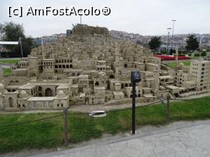 [P18] Miniaturk Park Istanbul - stâlpul negru este scanerul vorbitor » foto by Cris
 - 
<span class="allrVoted glyphicon glyphicon-heart hidden" id="av838063"></span>
<a class="m-l-10 hidden" id="sv838063" onclick="voting_Foto_DelVot(,838063,18405)" role="button">șterge vot <span class="glyphicon glyphicon-remove"></span></a>
<a id="v9838063" class=" c-red"  onclick="voting_Foto_SetVot(838063)" role="button"><span class="glyphicon glyphicon-heart-empty"></span> <b>LIKE</b> = Votează poza</a> <img class="hidden"  id="f838063W9" src="/imagini/loader.gif" border="0" /><span class="AjErrMes hidden" id="e838063ErM"></span>