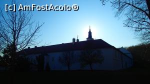 [P13] Mânăstirea Krušedol, în lumina după-amiezii » foto by Dragoș_MD
 - 
<span class="allrVoted glyphicon glyphicon-heart hidden" id="av1136057"></span>
<a class="m-l-10 hidden" id="sv1136057" onclick="voting_Foto_DelVot(,1136057,18407)" role="button">șterge vot <span class="glyphicon glyphicon-remove"></span></a>
<a id="v91136057" class=" c-red"  onclick="voting_Foto_SetVot(1136057)" role="button"><span class="glyphicon glyphicon-heart-empty"></span> <b>LIKE</b> = Votează poza</a> <img class="hidden"  id="f1136057W9" src="/imagini/loader.gif" border="0" /><span class="AjErrMes hidden" id="e1136057ErM"></span>
